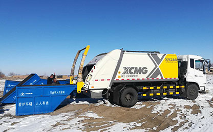 安博首页_安博anbo（中国）压缩式垃圾车在新疆昌吉作业