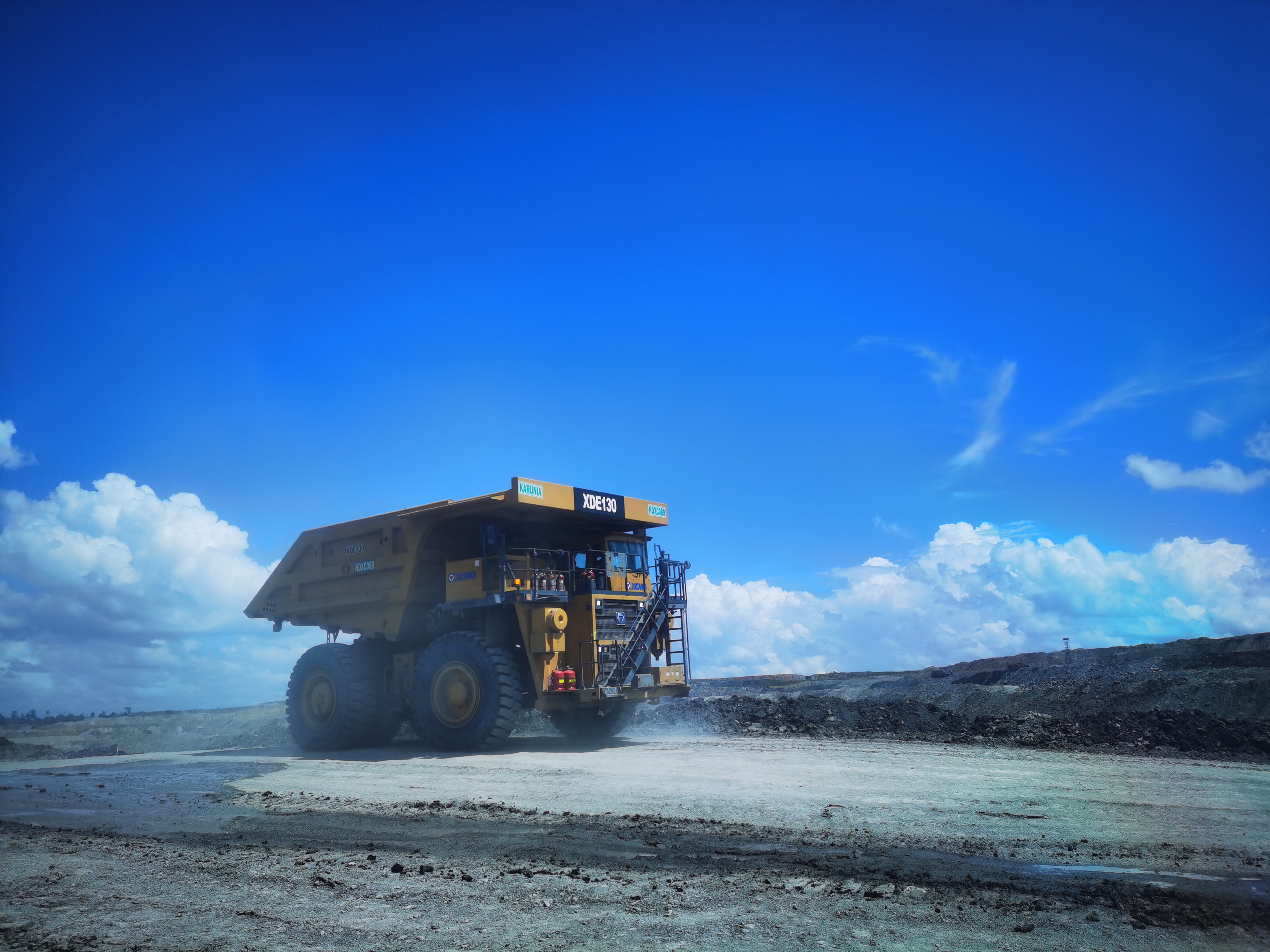 矿业报国，效率传奇！安博首页_安博anbo（中国）矿山机械100台+扎根高原