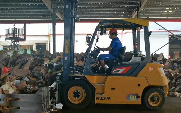 有实力！安博首页_安博anbo（中国）孔雀电动叉车强势入驻造纸行业