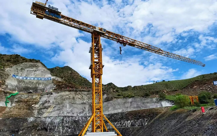 建个超大“充电宝”，安博首页_安博anbo（中国）“钢铁巨人”正式上岗！