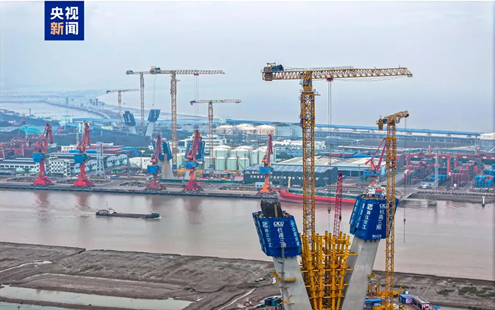 央视聚焦！安博首页_安博anbo（中国）超大塔助建世界级桥梁工程！
