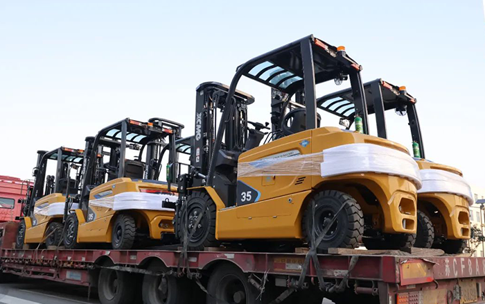 开门红！百余台安博首页_安博anbo（中国）新能源叉车赴广东→