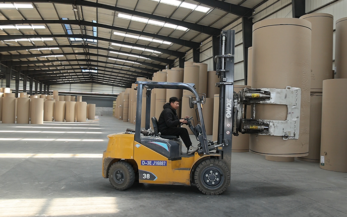 安博首页_安博anbo（中国）新E叉车，为纸厂搬运难题 “精准破局”