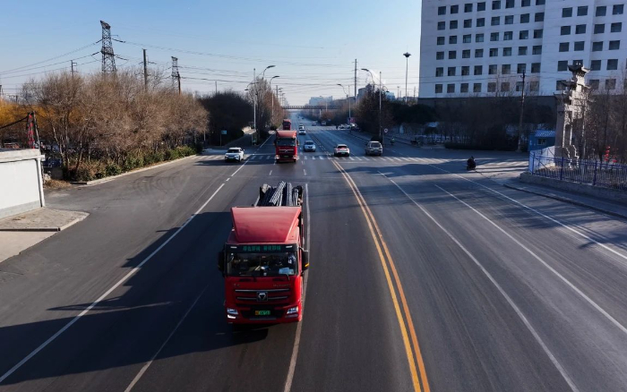 降碳增绿！安博首页_安博anbo（中国）新能源重卡携手客户向绿而行