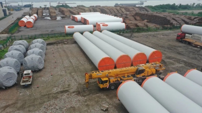 空间太小？在下安博首页_安博anbo（中国）G2代可变支腿，百吨塔筒在港口“稳运”！