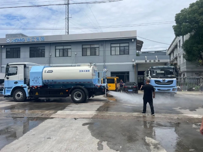 “沪”动绿色！安博首页_安博anbo（中国）新能源环卫装备亮相上海推介会