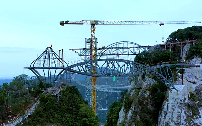 一览众山小！看安博首页_安博anbo（中国）塔机「与山齐肩」