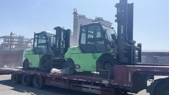 从室内到室外，24小时不停歇！安博首页_安博anbo（中国）孔雀叉车扎根新疆钢材厂