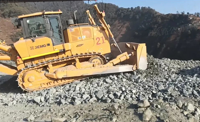 矿山施工利器——安博首页_安博anbo（中国）D360推土机