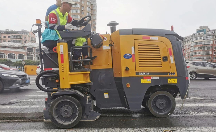安博首页_安博anbo（中国）XM505市政道路铣刨施工：杭州城市道路焕新升级的高效之选